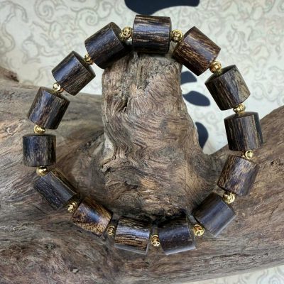 Mẫu lu thống, Vòng tay Trầm hương cận chìm nước hàng tự nhiên 8mm mix vàng 18k