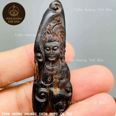 PHẬT BÀ QUAN ÂM – TRẦM HƯƠNG BRUNEI CHÌM NƯỚC 5.7g