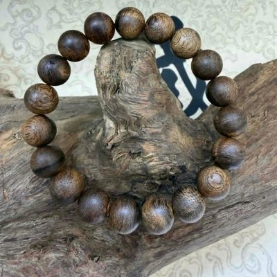 Vòng tay Trầm hương cận chìm nước Tarakan 10mm